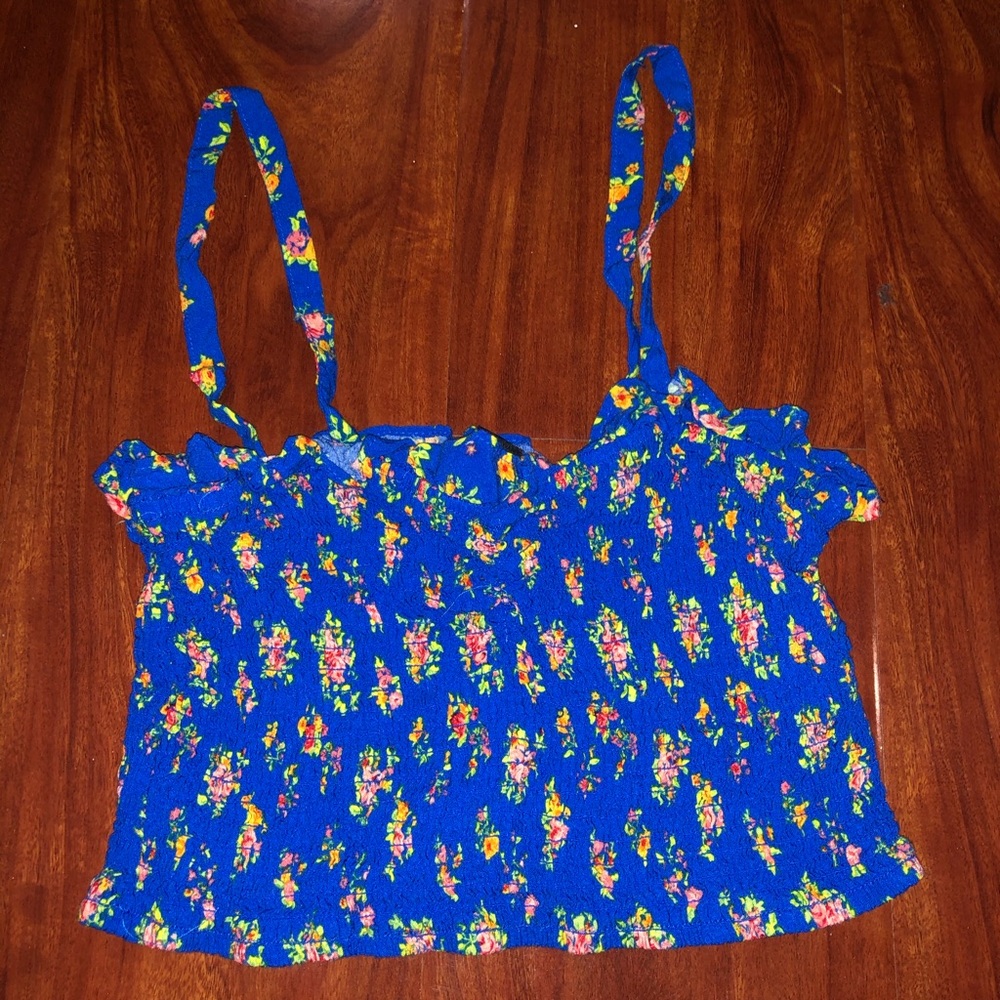 Floral cropped top